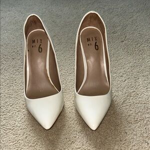 Mix No. 6 Women's Cream Heels
